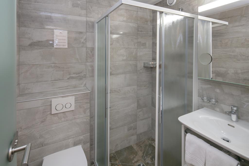 Annex Antika Hotel Zermatt Luaran gambar